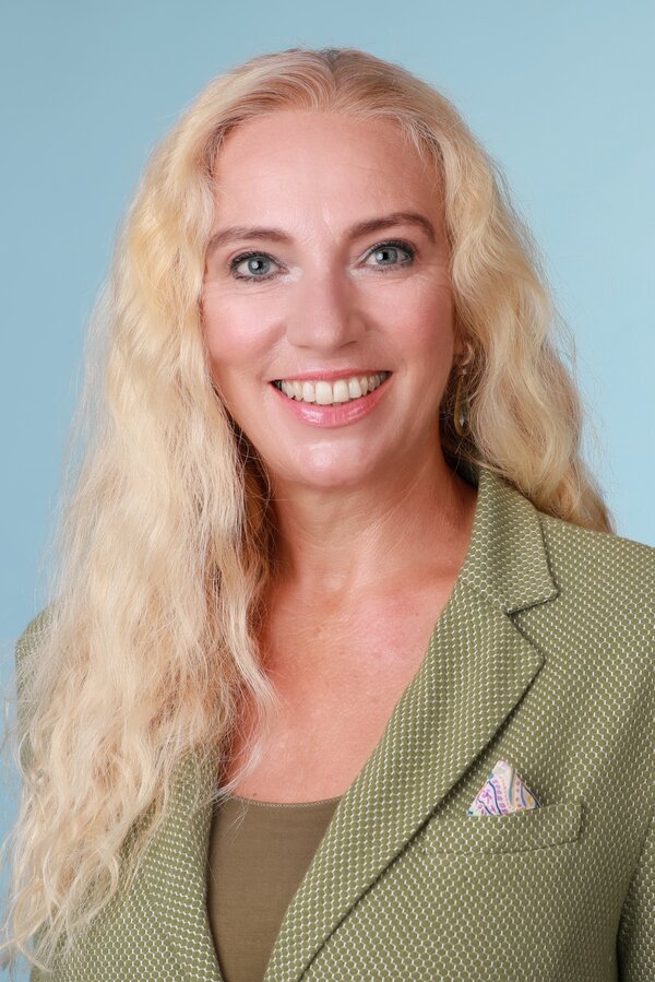 Claudia Bruckner